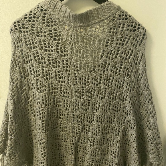 Shawl - Picture 2 of 2